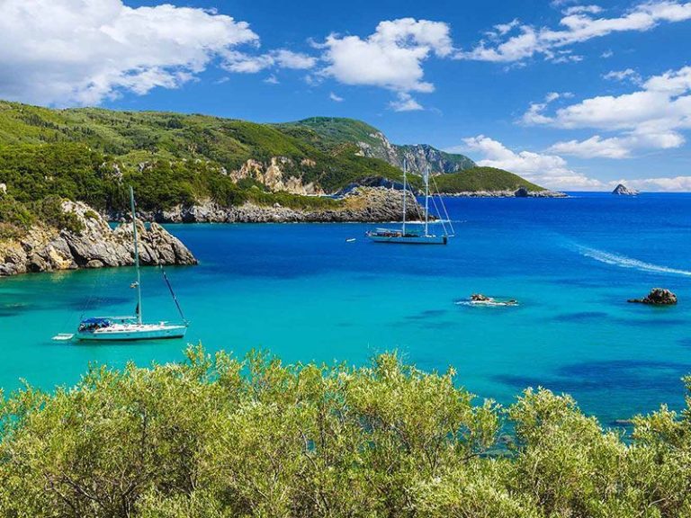 Rent a boat in Greece, Yacht charter in Greece BoatTheGlobe