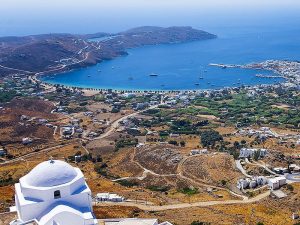 Yacht tours in Serifos
