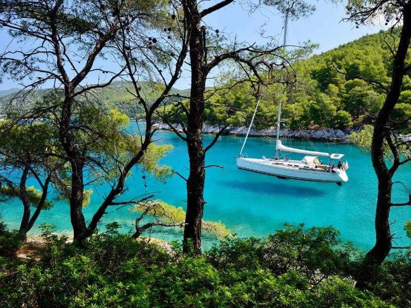 4 reasons, why Sporades Islands is good for sailing? Skopelos Sailing Trips