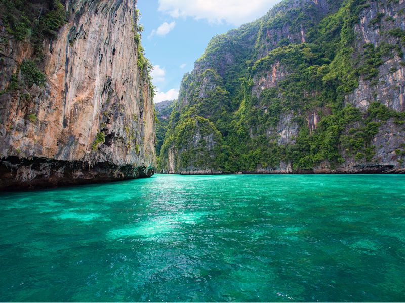 sailing in Thailand in october