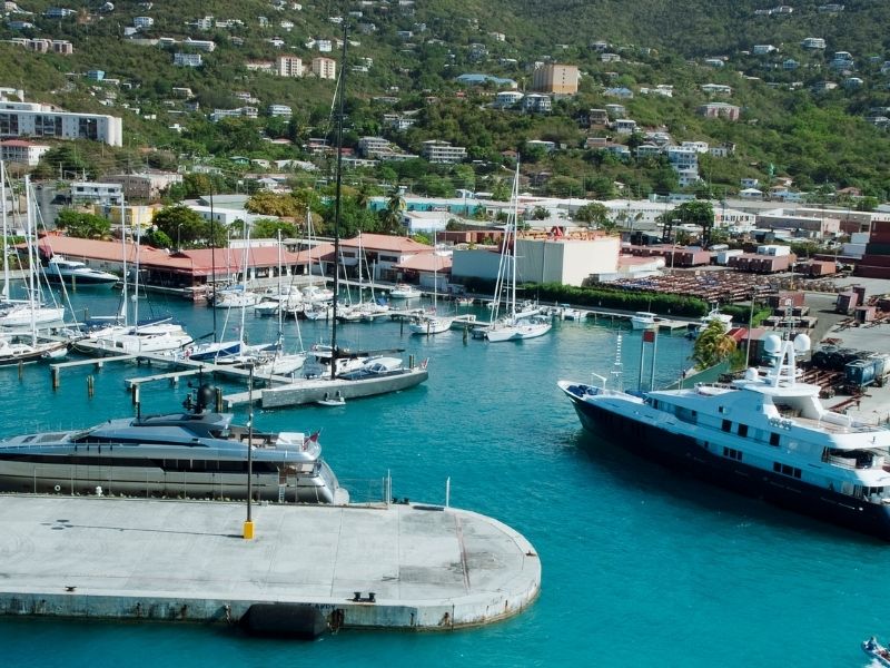 British Virgin Islands Crewed Yacht Charter