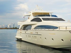 Panama Crewed Yacht Charter