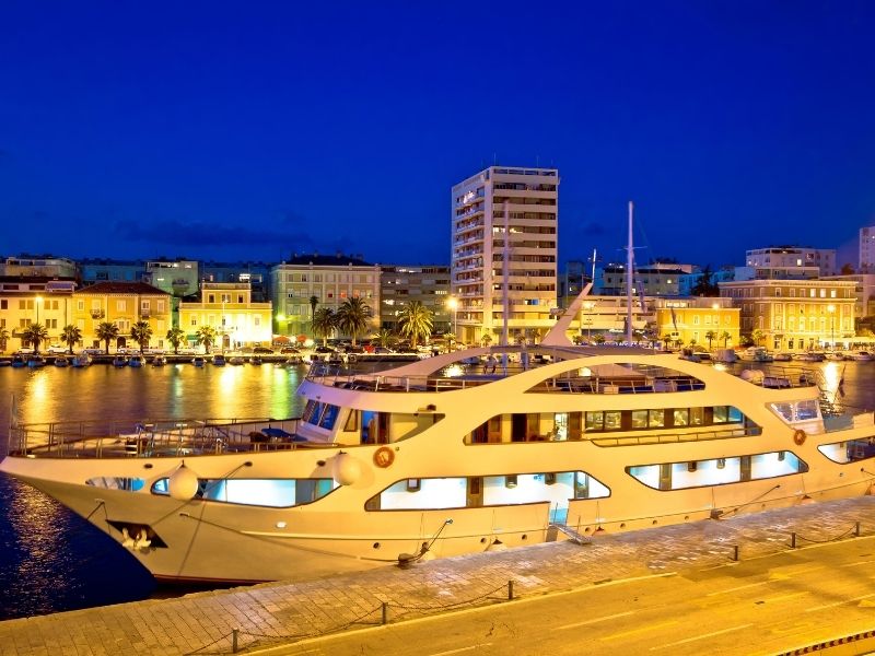 Zadar Motor Yacht Charter